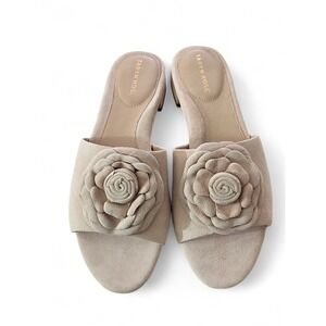 Taryn Rose Violet‎ Beige Suede Rosette Flower Slide Sandals 7.5B 37.5 34TR036